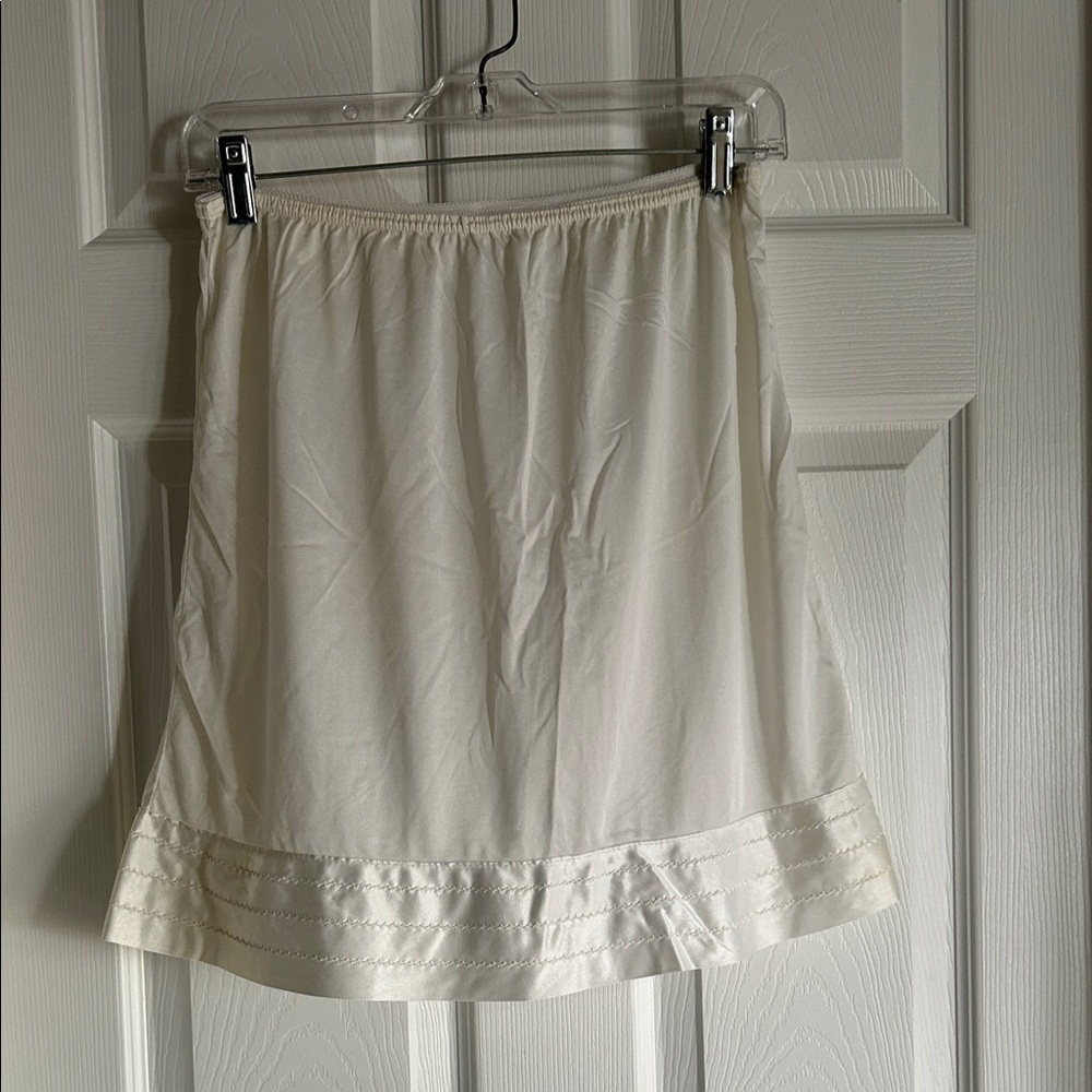 Vintage White Slip